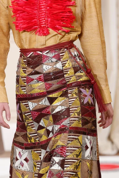 Look 8